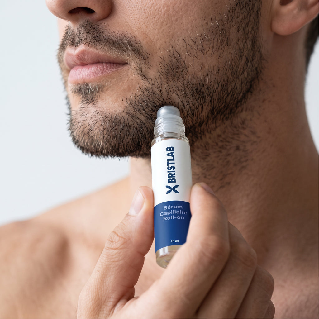 Application du sérum roll-on Bristlab sur la barbe